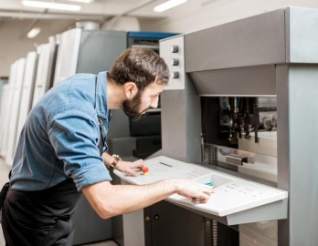 新加坡印刷廠技術(shù)員